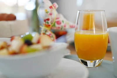 Wiesbauer, 2-Zi., 2. OG, Süd/West, 2 Balkone,...