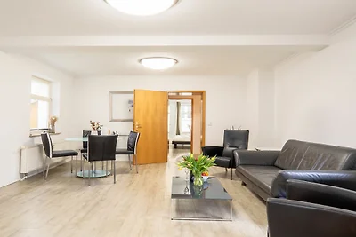 Fewo Charlot mit 2 Schlafzimmern & Bio-Kamin