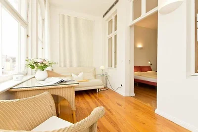 Villa Astrid, T1 Düsseldorf