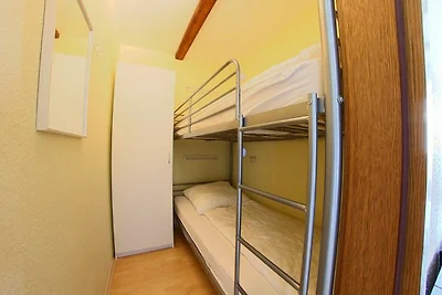 Apartment 466
