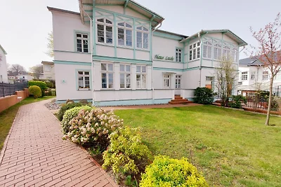 Ferienwohnung 5, DG, WLAN, Sitecke im Garten