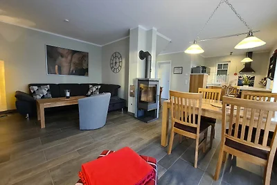 A12: 3-Raum-Ferienhaus (90m²; max. 5 Pers.)