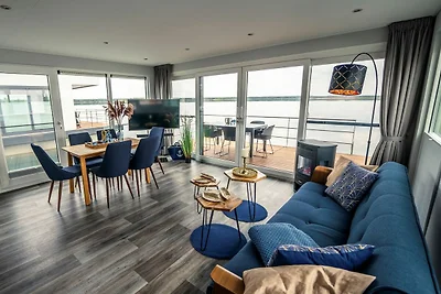 7. Schwimmendes Ferienhaus Neptun