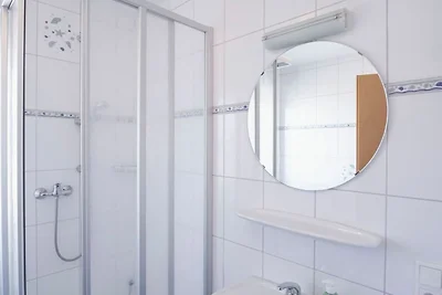 GRE-04 schönes Ferienhaus für 6 Personen mit...