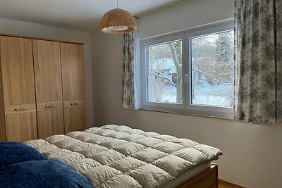 Ferienhaus mit grossem Garten und Biotop, HT...