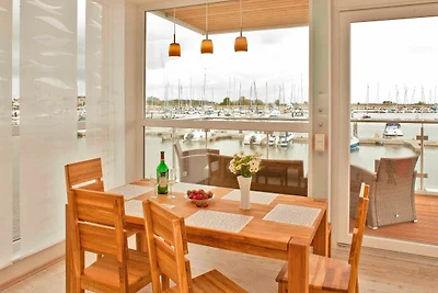 Floating House 1 Struck mit Kamin