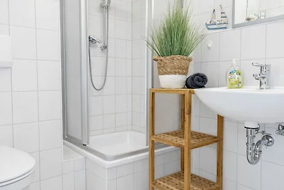 A9: Seeblick 2-Raum-Fewo (34m², max. 3 Pers.)