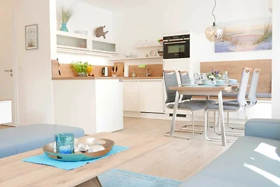 Baabe Villen Ensemble FeWo 15 Strandsonne Ref...