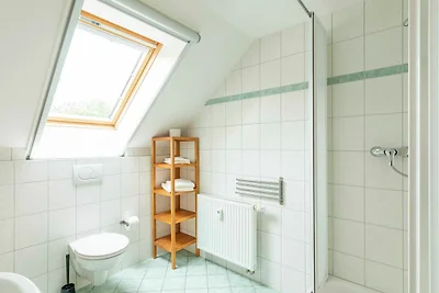 2-Raum-Ferienwohnung, 6 Personen, Balkon, OG...