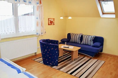 ***Ferienwohnung Lee mit Balkon*** / Fam.