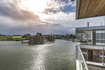 Floating House 1 Struck mit Kamin