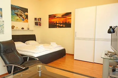 Kaisers vis à vis, Wohnung 5