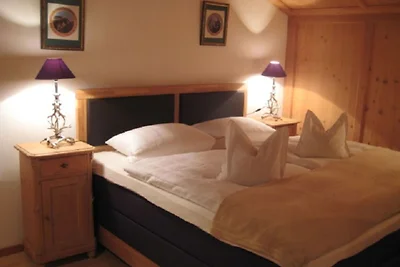 Dachgeschosswohnung Haupthaus (100qm) (8)