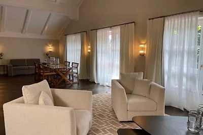 Luxury Suite