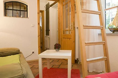 Kleinstes Ferienhaus Stralsunds mit Hochbett ...