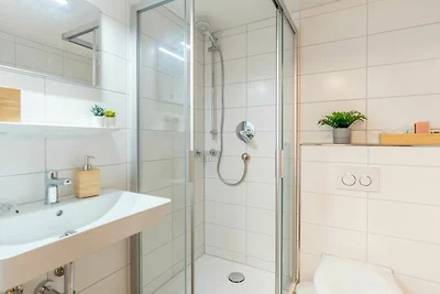 Ferienwohnung mit Parkplatz, Garten und...