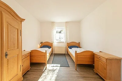 Komfortables Ferienhaus mit Bergblick (HT,...