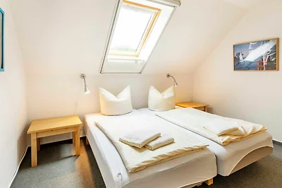 2-Raum-Ferienwohnung, 6 Personen, Balkon, OG...