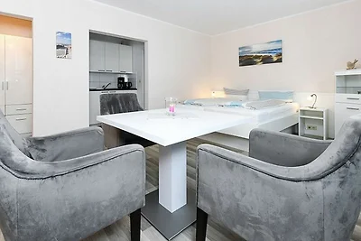 Apartment 15