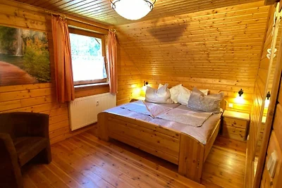 HAS-26 - Holzferienhaus am Waldrand mit Terra...