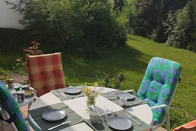 Modernisiertes Ferienhaus mit Bergblick und G...