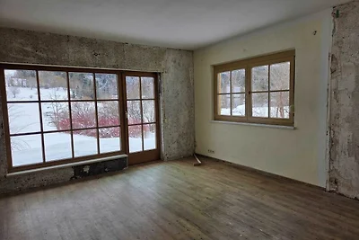 Modernes Ferienhaus mit Blick auf die Alpspit...