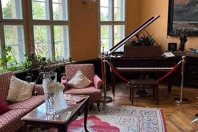BÖSENDORFER APARTMENT