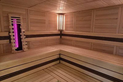 Studio 8 / mit Balkon