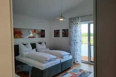 FW1 100 m² Balkon