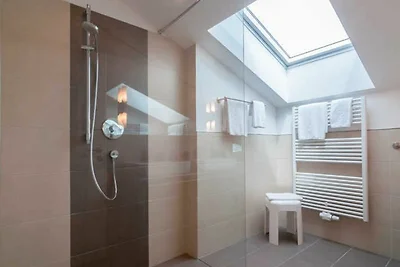 Finner, 2-Zi., 2.OG, 2 Balkone, Bergblick,...