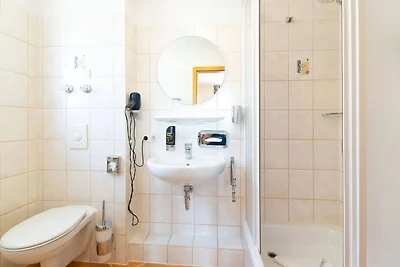 Doppelzimmer mit Balkon 217