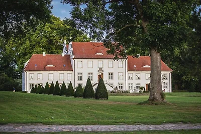 Herrenhaus - rechter Seitenflügel - Wohnung 1