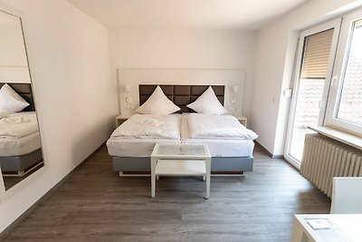 Doppelzimmer mit kleiner Terrasse - Zi. 1