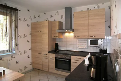Ferienwohnung mit Terrasse und E- Auto...