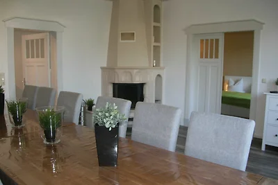 EG 4-Raum-Ferienwohnung (86m², max 6...