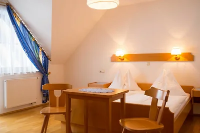 Doppelbettzimmer