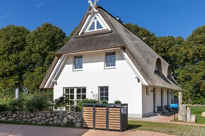 Reet-Haus XL mit 4 Schlafzimmern, Kamin und...