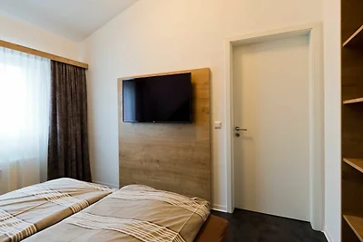 GRA-303 - Ferienwohnung mit Whirlpool und Sau...