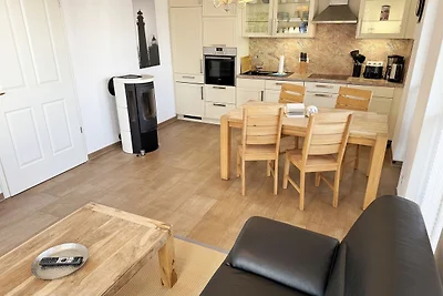 Wohnung 02 mit Kamin & Terrasse