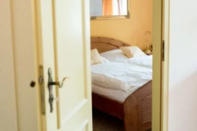 Apartment 15