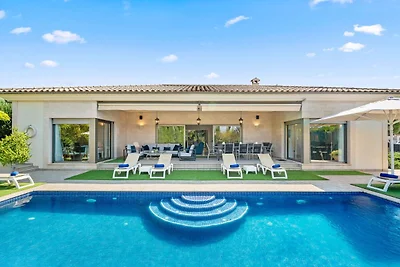 44377 BELLVIURE LUXURY VILLA