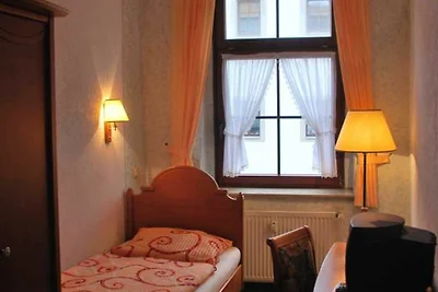 Einzelzimmer 4