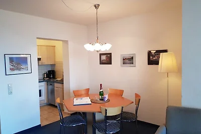 3 Raum/ Balkon mit Seeblick