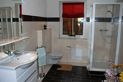 Ferienwohnung Lisa mit Terrasse am Küstenwald