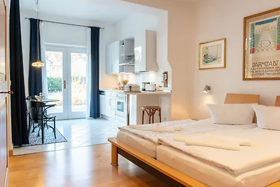 Studio mit Terrasse & Gartenzugang