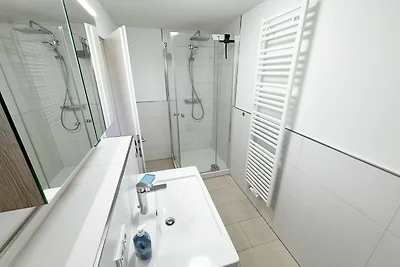 Doppelhaushälfte Nr. 2 mit Terrasse & Sauna