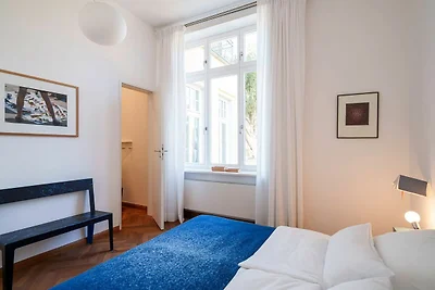Wohnung 2 - Zwischen Rosen & Rhododendren