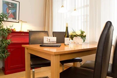 Villa Linquenda, App. 5