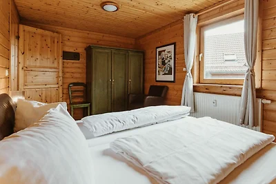 HAS-16 Holzblockhaus, 4-6 Pers., 65qm