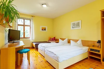 Doppelzimmer mit Etagenbad 2